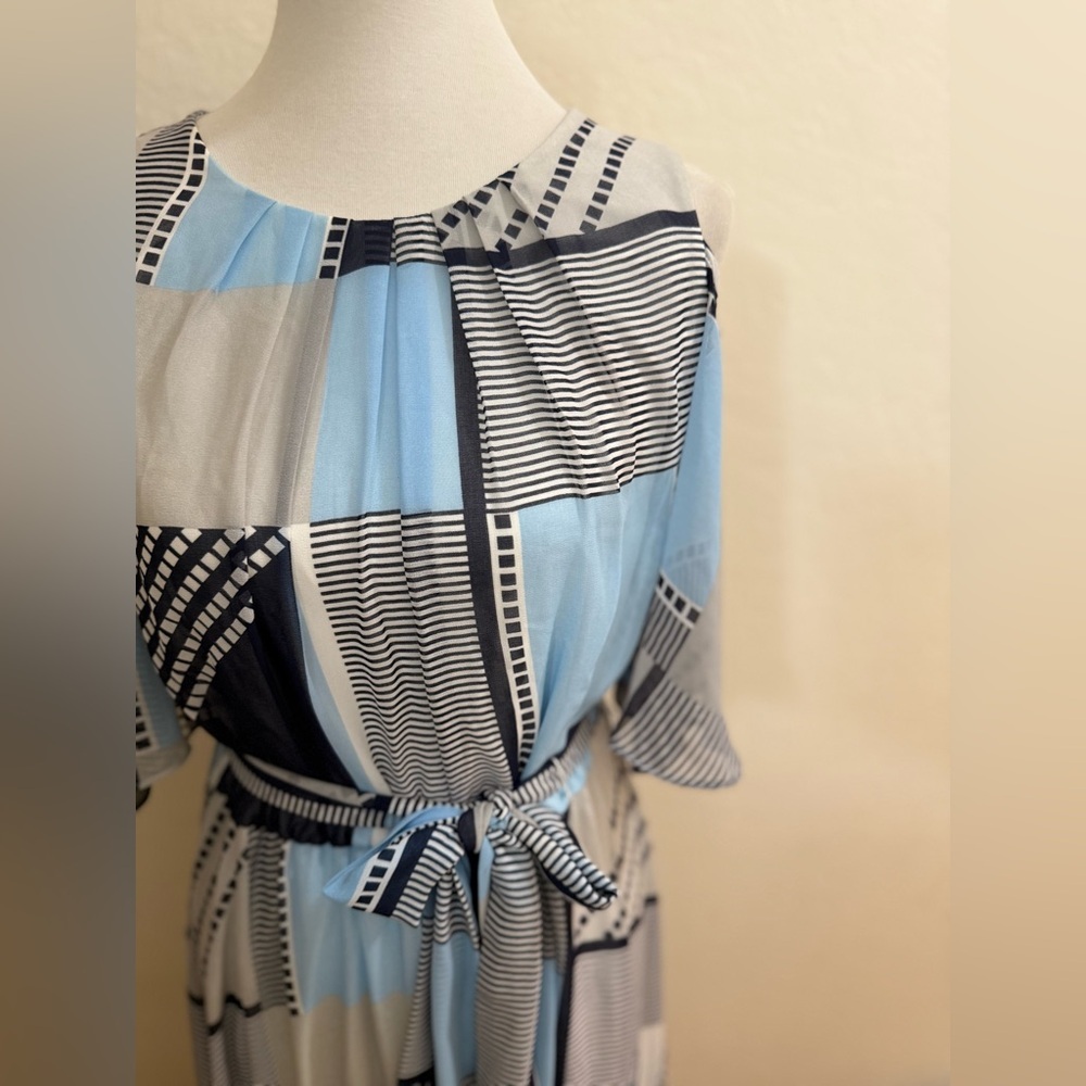 S9. Calvin Klein Blue and Gray Geometric Maxi Dress - Picture 3 of 4